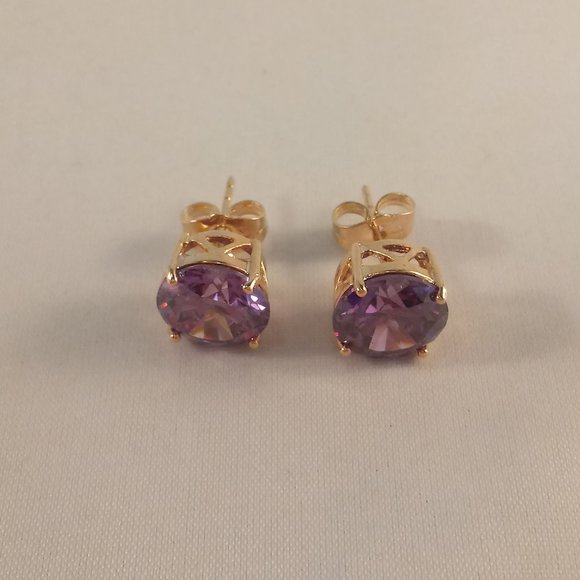 18K Yellow Gold Plated Purple Solitaire Diamond Zircon Stud Earrings 3.87ctw ea. - Picture 1 of 5